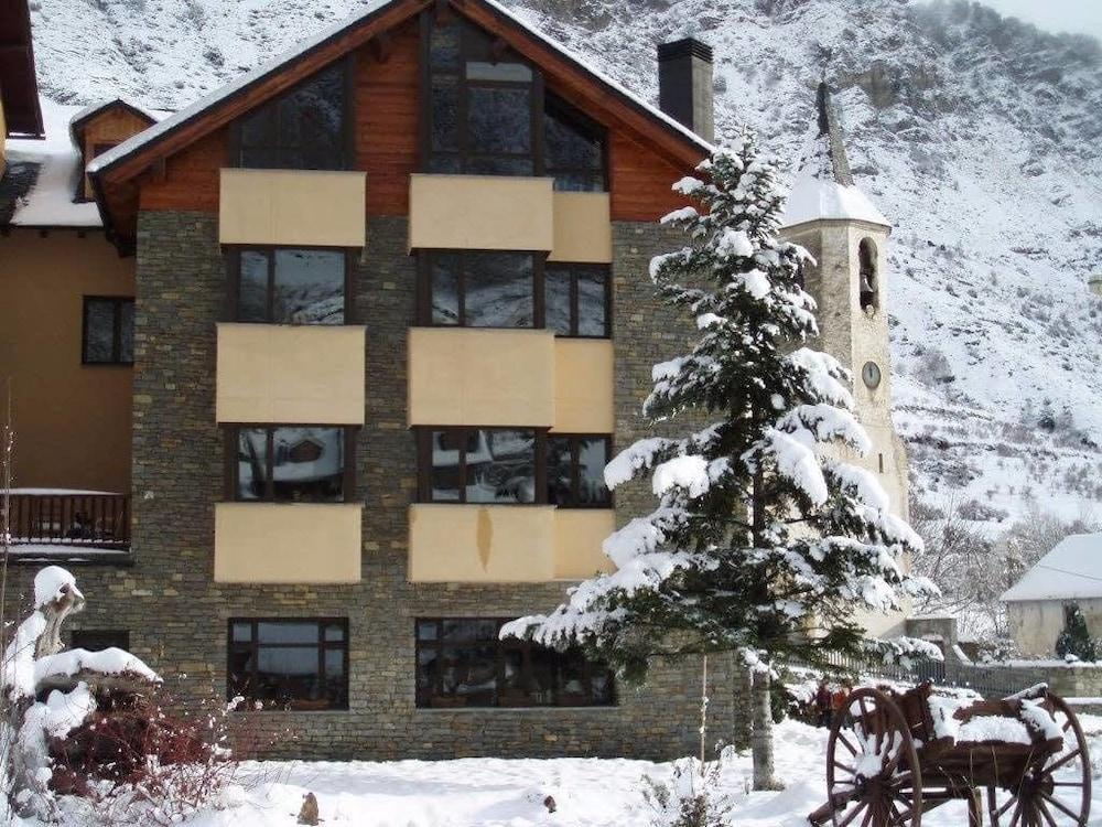 Roca Blanca Hotel Espot
